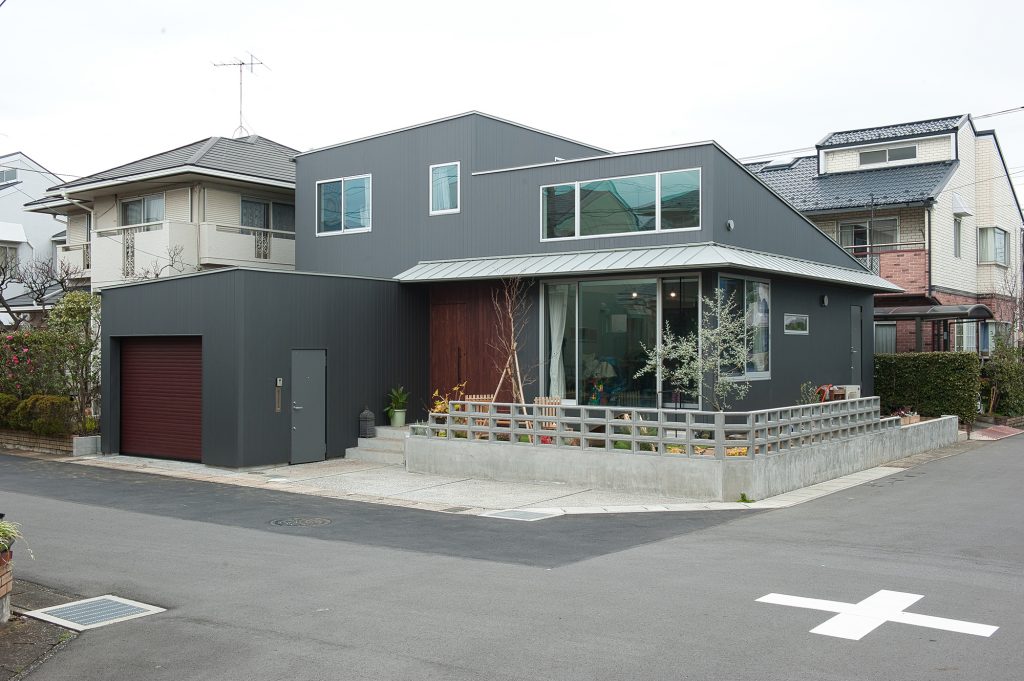 F House at Maihama
