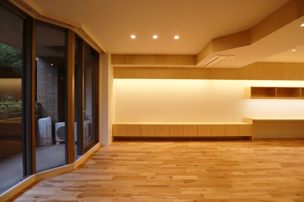 RENOVATION IN KAMINOGE APARTMENT